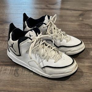 Youth size 1.5 Jordan’s